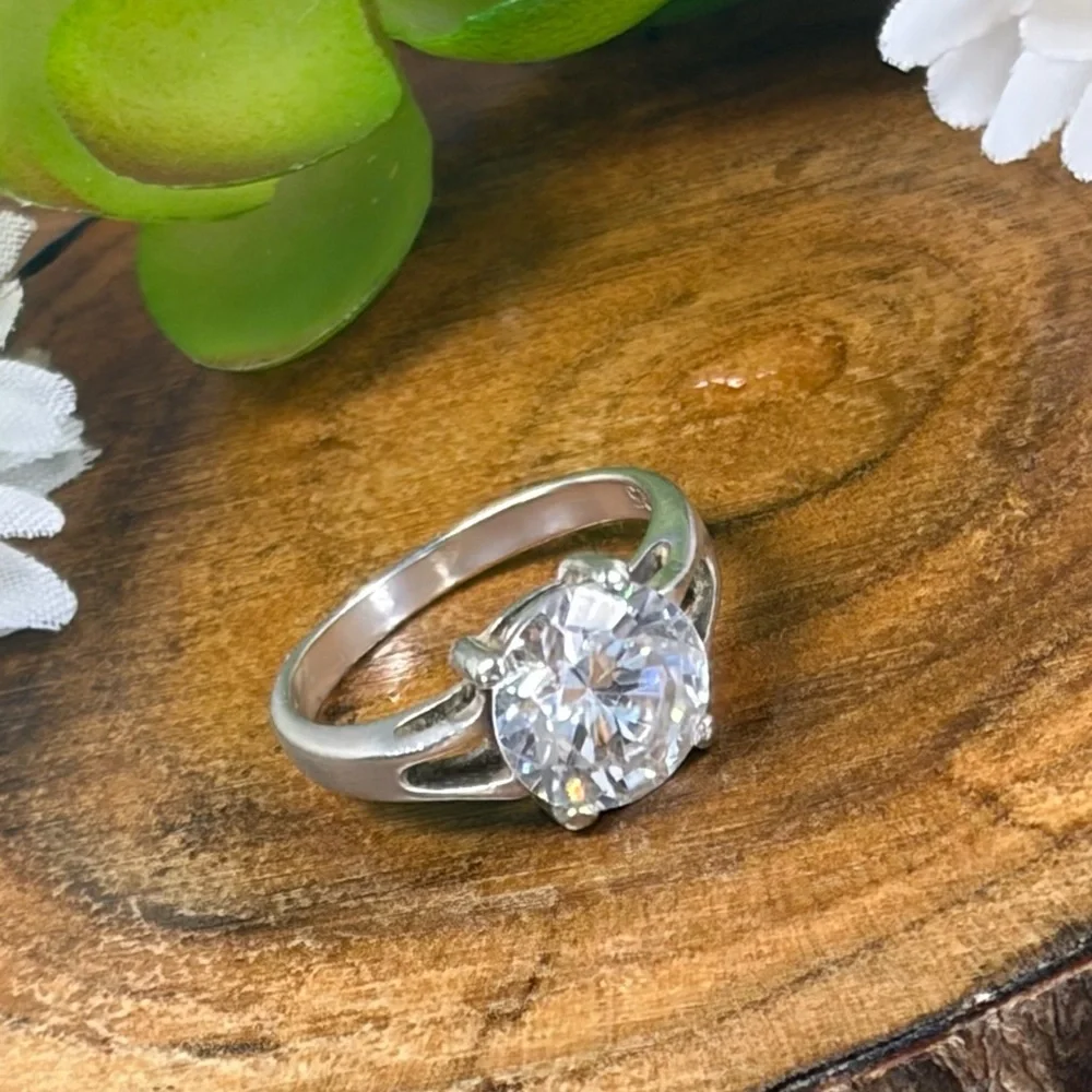 Vintage Art Deco Style Sterling Silver 925 Simulated Diamond Ring Size 7